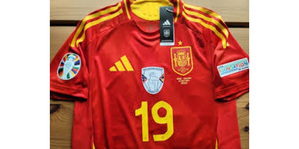 Spania vinner på straffer